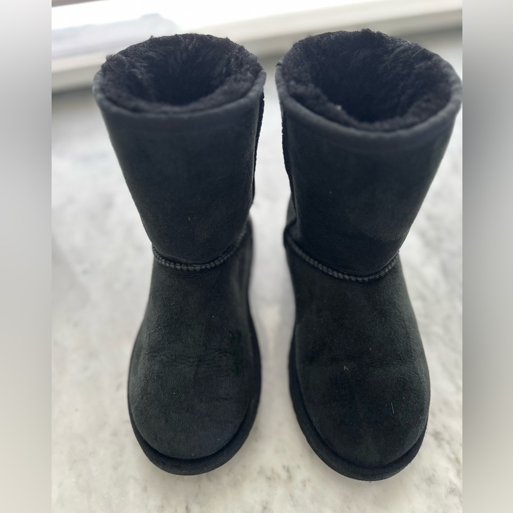 Kids Ugg classic boots